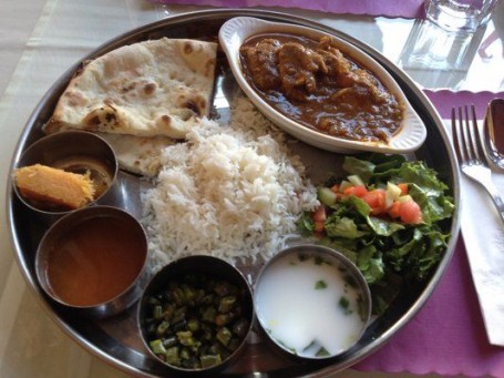 Thali Di Pollo