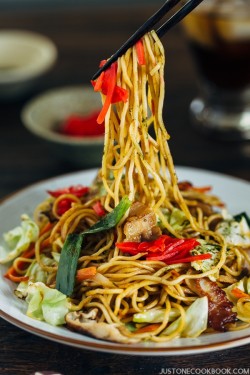 Veg. Tagliatelle Di Hong Kong