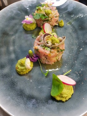 Tartare Di Salmone