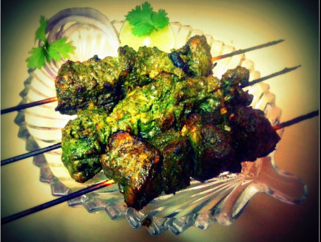 Haryali Paneer Tikka [8 Pcs]