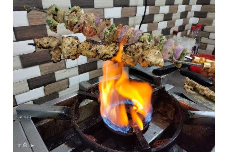 Chicken Tikka (8Pcs) Served With Green Chutney