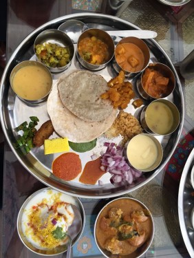 Thali Vegetariano