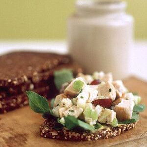 Panino Con Insalata Di Pollo