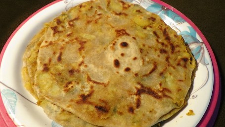 Aloo Pyaz Paratha