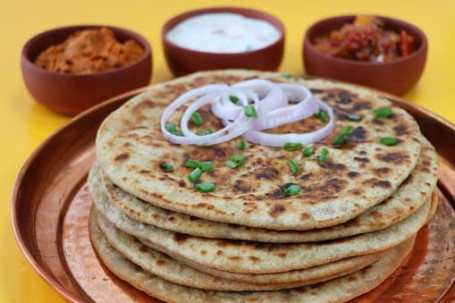 Aloorparatha With Raita (2 Pcs)