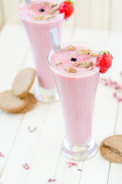 Straberry Ice Cream Milk Shake