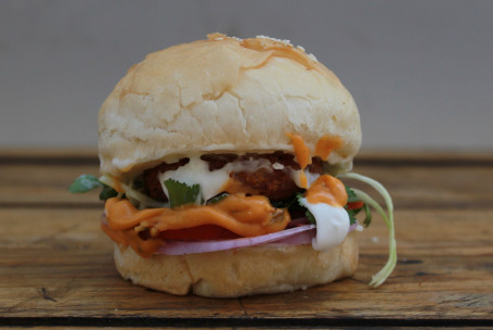 Thandhoori Paneer Burger