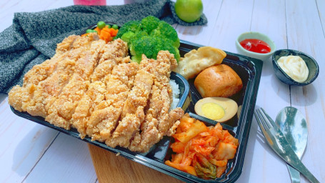 Chicken Cutlets Rice Bowl Bento Box (Jī Pái Fàn