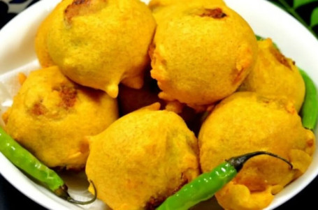 Aloo Bonda 8Nos (Ordinare Il Contorno Separatamente)