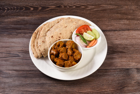 Roti 4 Piece Soyabean Curry Salad