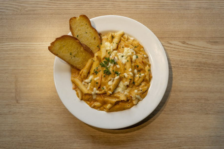 Pasta Fusion Chicken Pasta 2 Pc Garlic Toast