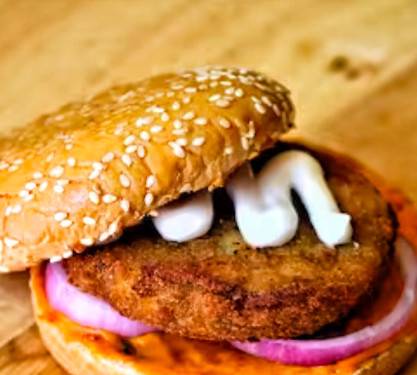 Cottage Crispy Cheese Burger