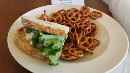 Chunky Chicken Salad Sandwich (Half)