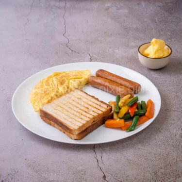 Choice Of Omelette With Chicken Sausage, Grilled Mushroom, Toast