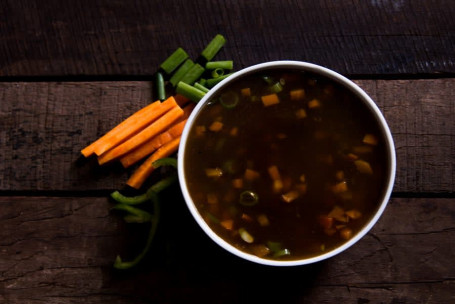 Zuppa Di Manchow Di Verdure Del Festival