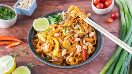 Traditional Flat Pad Thai Noodles