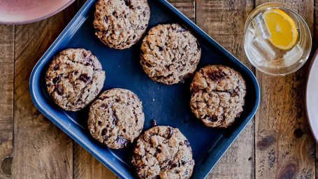 Half Dozen Chocolate Chip Cookies V Gf