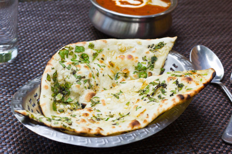 Chilli Mint Garlic Naan