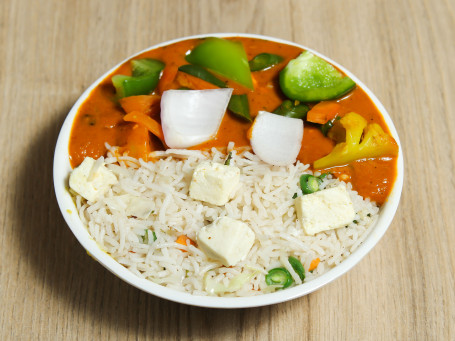 Paneer Fried Rice With Kadai Vegetables (With 2 Phulka And Raita)