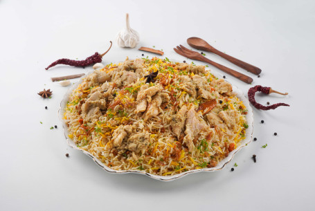 Lucknowi Reshmi Pollo Tikka Dum Biryani