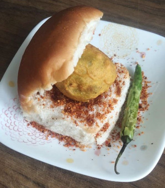 Classic Vada Pav (2 Nos)