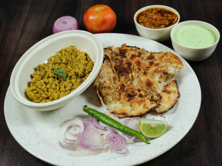 Paneer Bhurji With Choice Of Bread