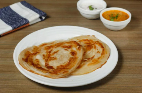 Parotta With Kuruma (2 Pcs)