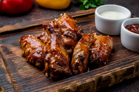 Honey Glazed Chicken Wings (4 Pieces)