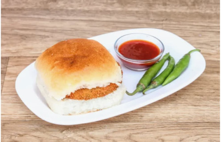 Aloo Tikki Vadapav