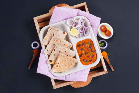 Rajma, Chapati Lunchbox Con Gulab Jamun (2 Pezzi)