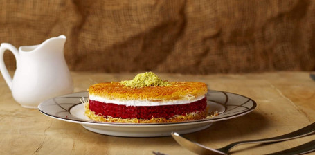 Red Velvet Classic Kunafa