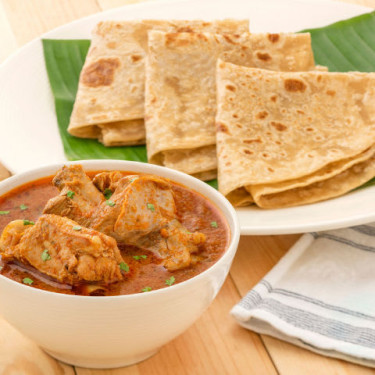 Ghar Ki Chicken Curry (Con Osso) Con Paratha