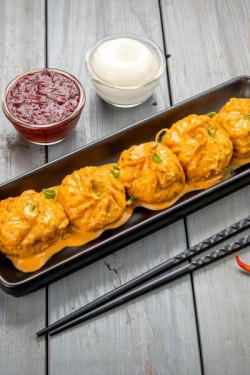 Veg Momos In Tandoori Mayo Sauce