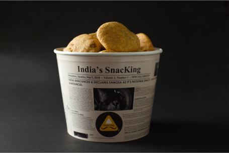 Khasta Kachori Bucket Moong Dal Kachori (10 Pcs)