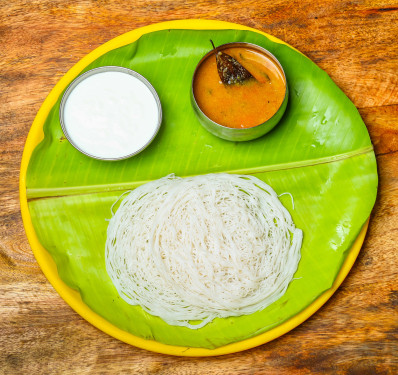 Idiyappam With Veg Kuruma