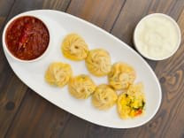 Momos Di Formaggio Di Mais Al Vapore