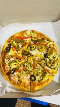 Chicken Delight Pizza [8