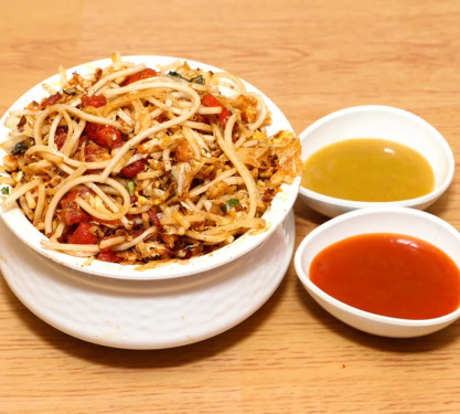 Schezwan Chicken Fried Noodle