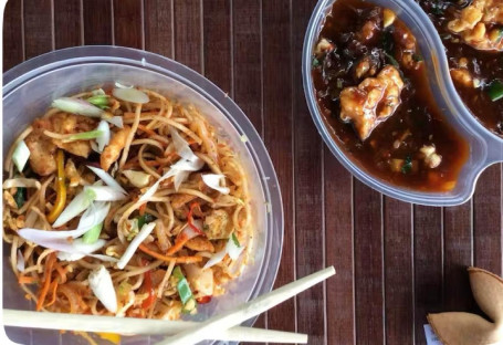 Mushroom Manchurian Veg Noodles