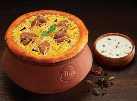 Claypot Hyderabadi Boneless Chicken Biryani