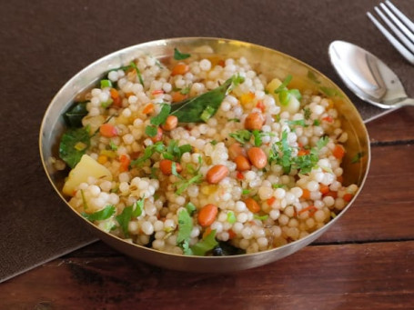 Sabudana Ki Khichdi [Serves 1]