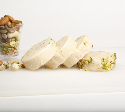 Thandai Dry Fruit Kulfi Roll