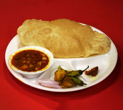 Paneer Chole Bhatoore