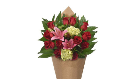 Bloom Haus 12 Plus Bouquet Di Rose Rosse