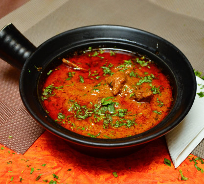 Mutton Rogan Josh (4-5 Pcs)