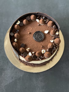 Hazelnut Chocolate Cake (750 Gm)