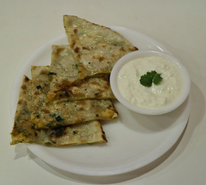 Aloo Parotha (1 Pc)