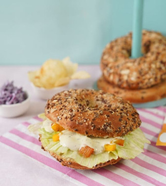 Paprika Paneer Bagel