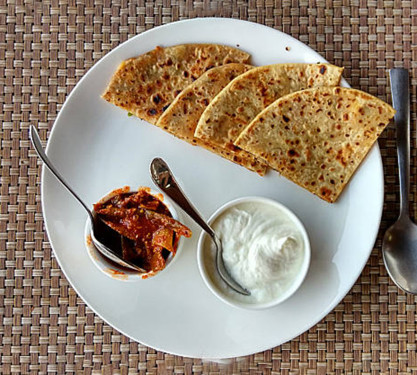 Onion Aloo Cheese Paratha With Dahi