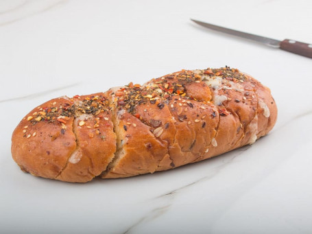 Tear And Share Garlic Bread With Bacon